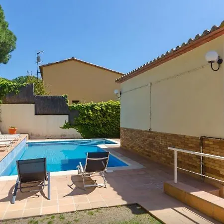 Homeholidaysrentals Lumiere * Canet De Mar