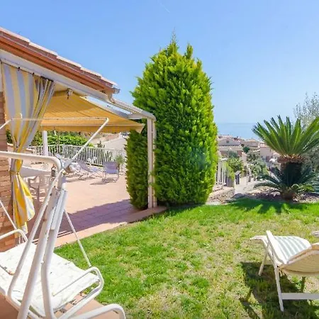 Βίλα Homeholidaysrentals Lumiere *